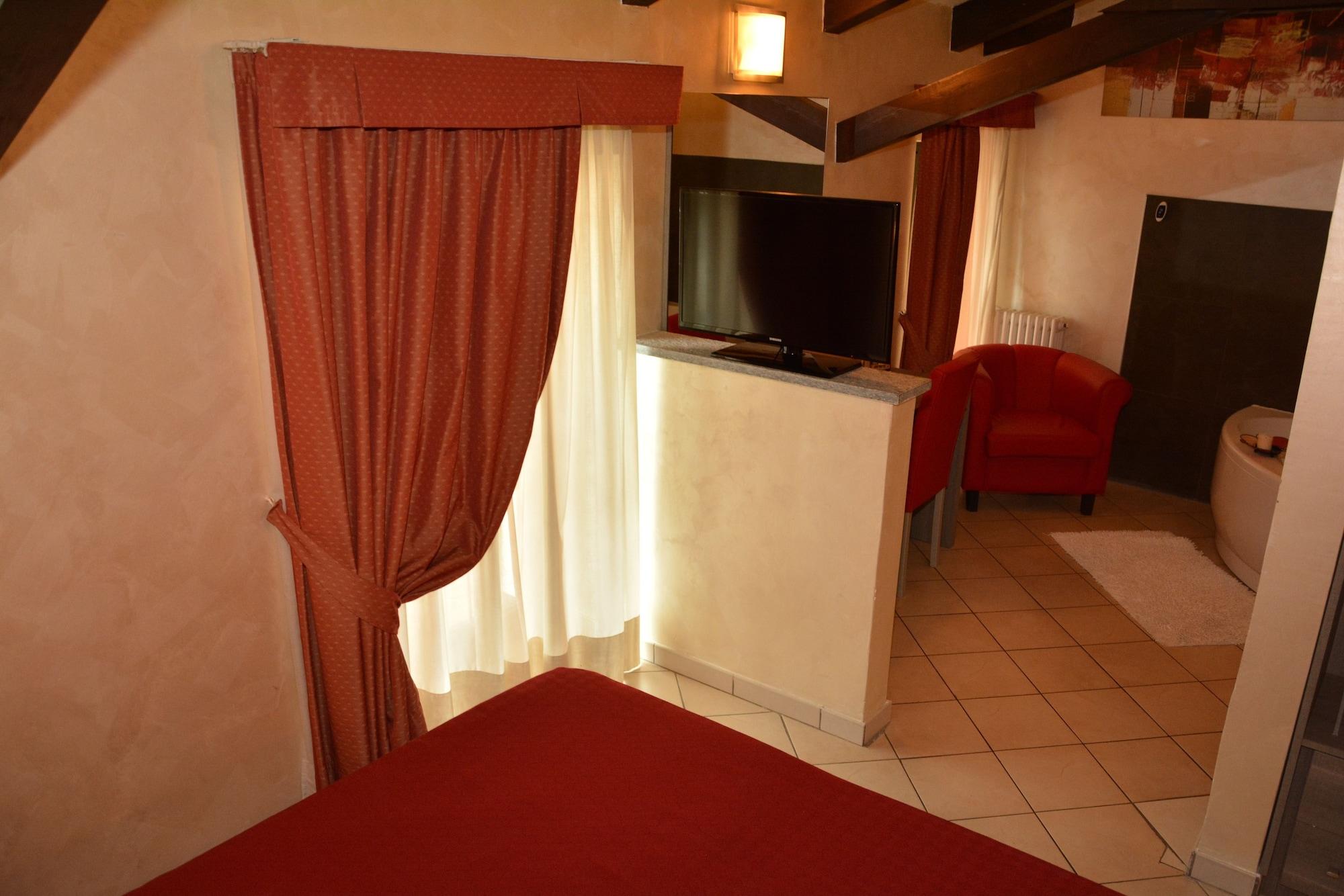 Hotel Villa Glicini Pinerolo Esterno foto