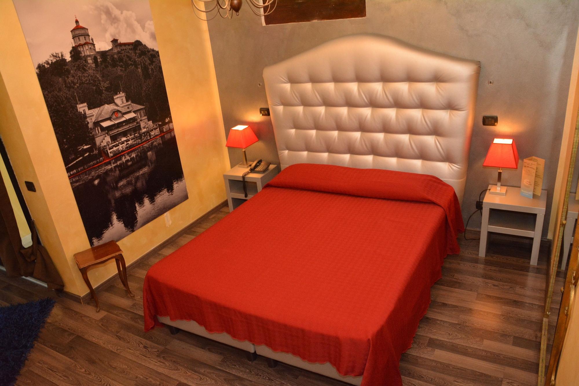 Hotel Villa Glicini Pinerolo Esterno foto